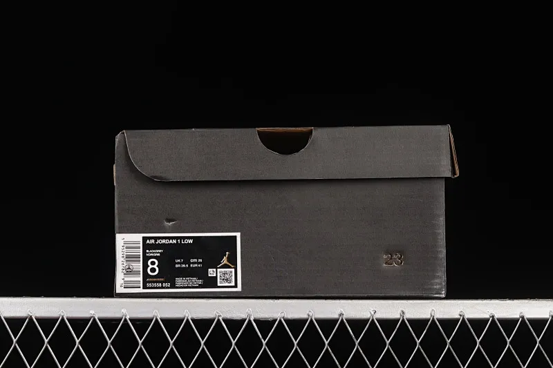 All categories Air Jordan Jordan series basketball shoes Air Jordan 1 Low Z version Air Jordan 1 AJ1 Joe 1 new black and gray low-top retro culture basketball shoes 553558-052